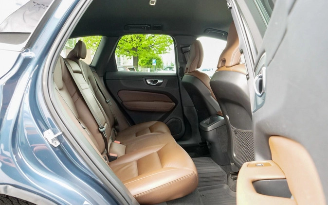 Volvo XC 60 cena 164900 przebieg: 118820, rok produkcji 2020 z Barcin małe 529